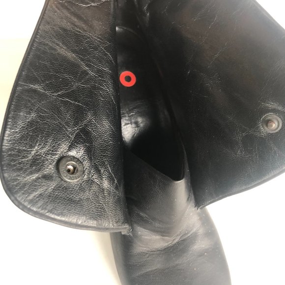 Black Leather Ankle boots - Picture 9 of 16